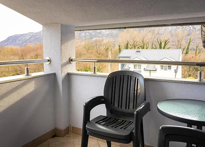 Appartement 1 Bedroom Lovely In *