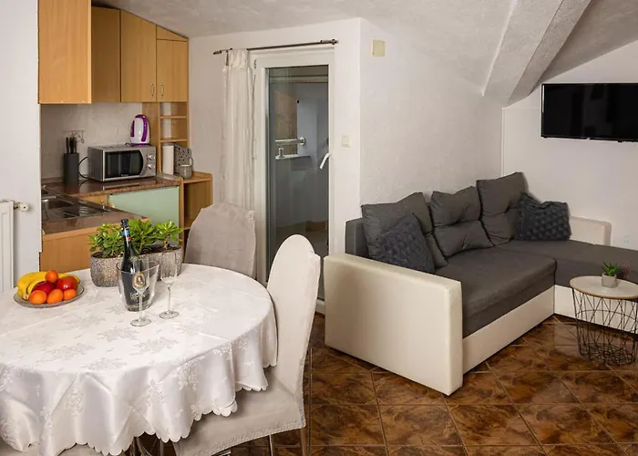 Appartement 1 Bedroom Lovely In *